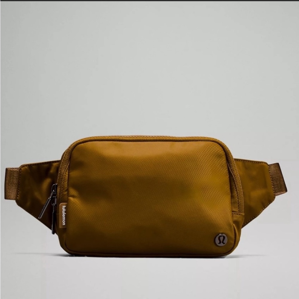 NWT LULULEMON EVERYWHERE BELT BAG LARGE BURNT CARAMEL - Picture 2 of 5